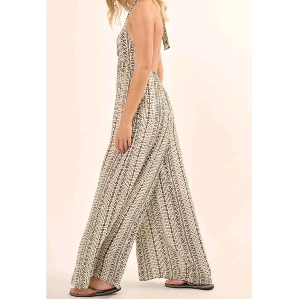 Promesa Far from Home Geo-Print O-Ring Halter‎ Romper Size Small